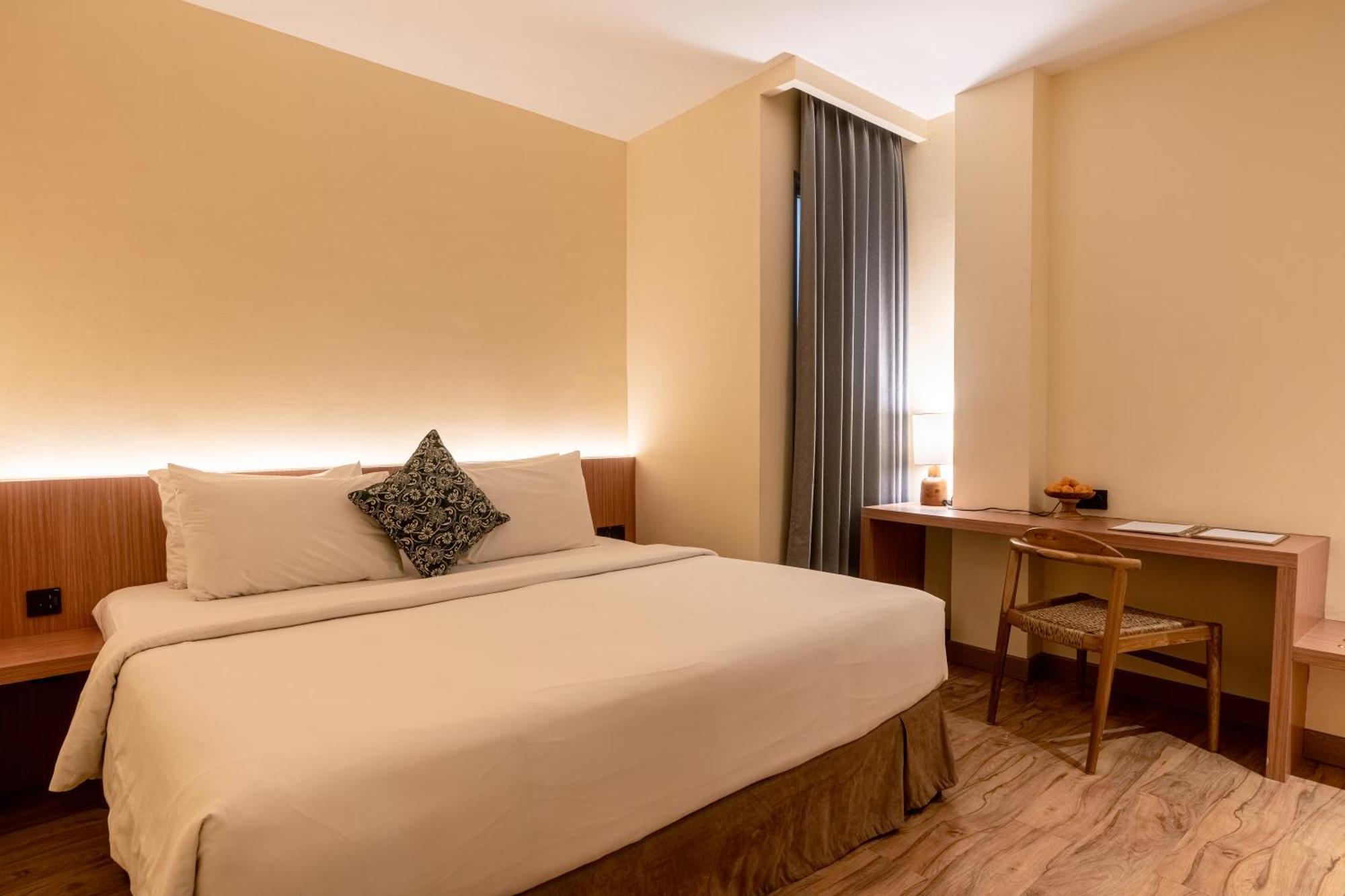 Hotel The Rivavi Legian (Bali)