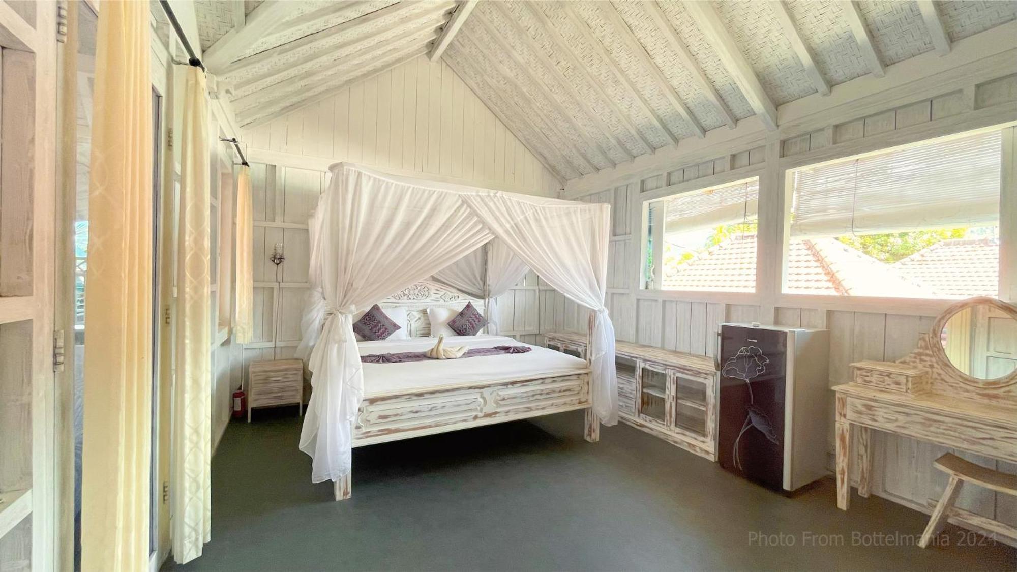 Bottelmania Guest house 4*