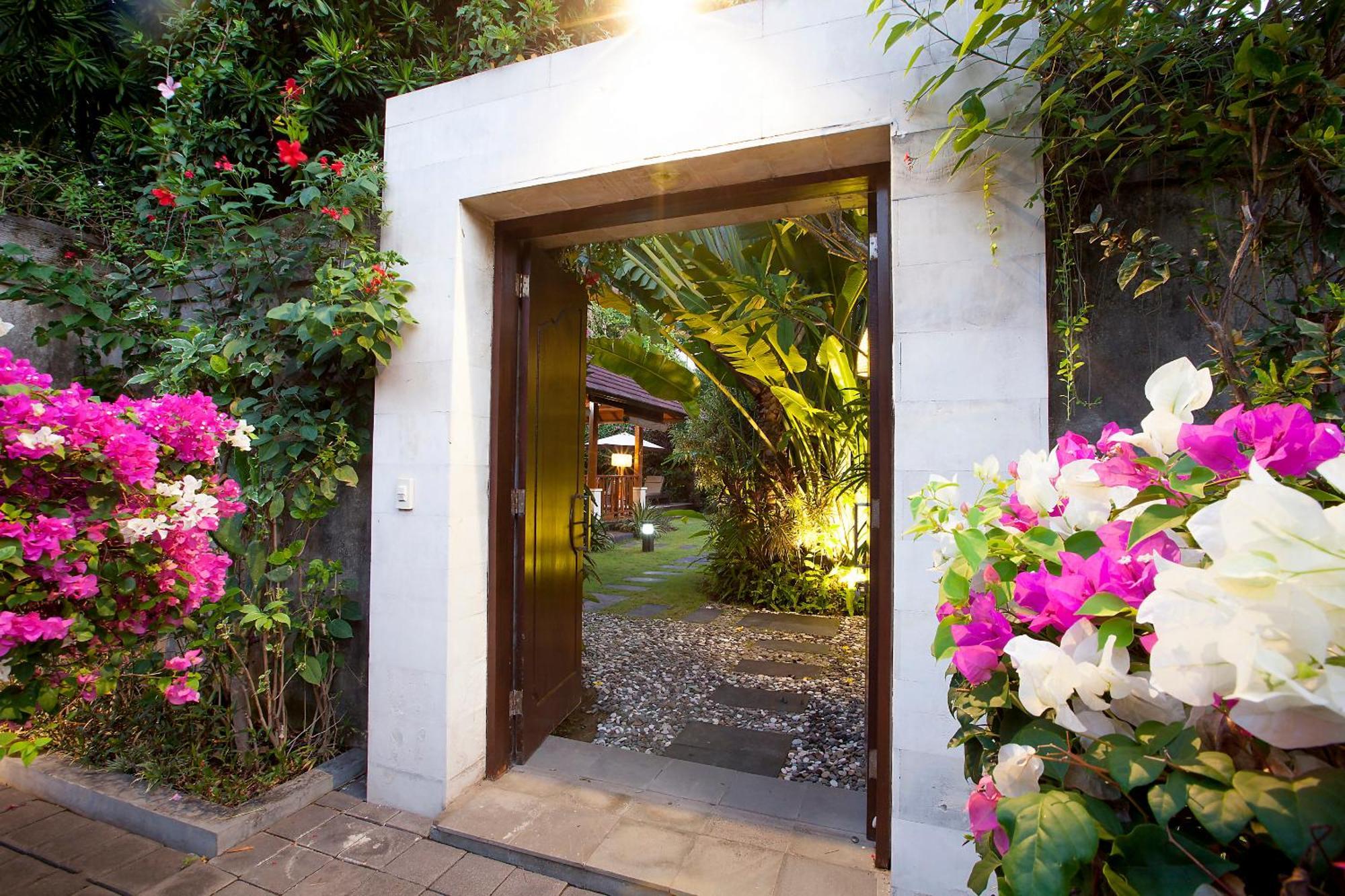 Santi Seminyak (Bali)