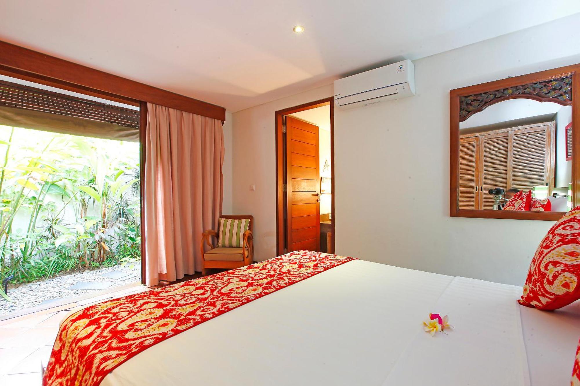 Santi Seminyak (Bali)