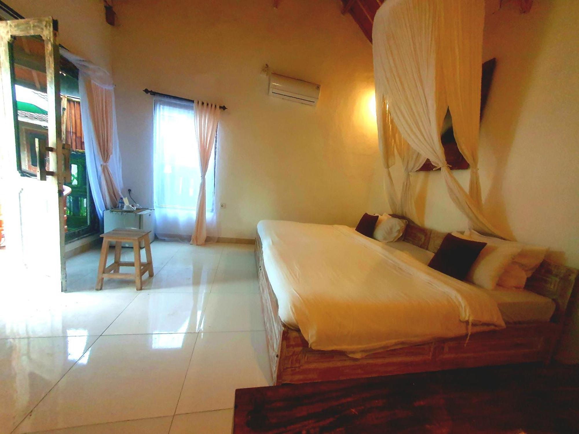 Ananda Jj & Ubud (Bali)
