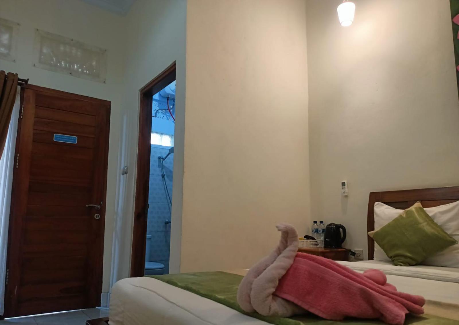 Homestay Palace *
