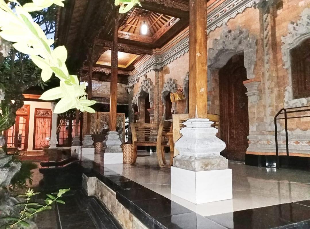 Palace * Batununggul