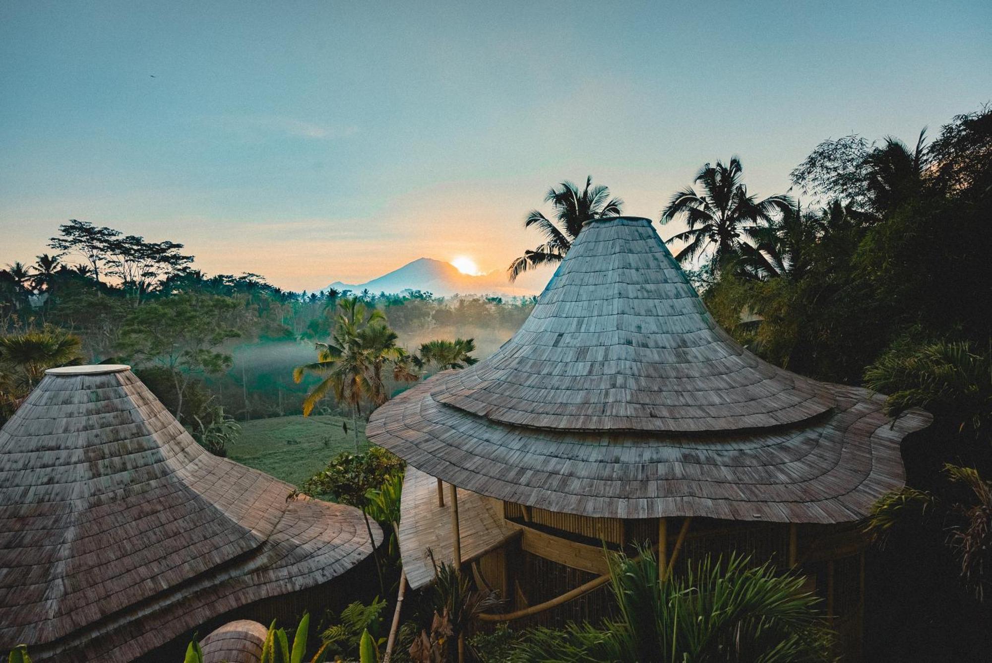 Resor Eco Six Bali