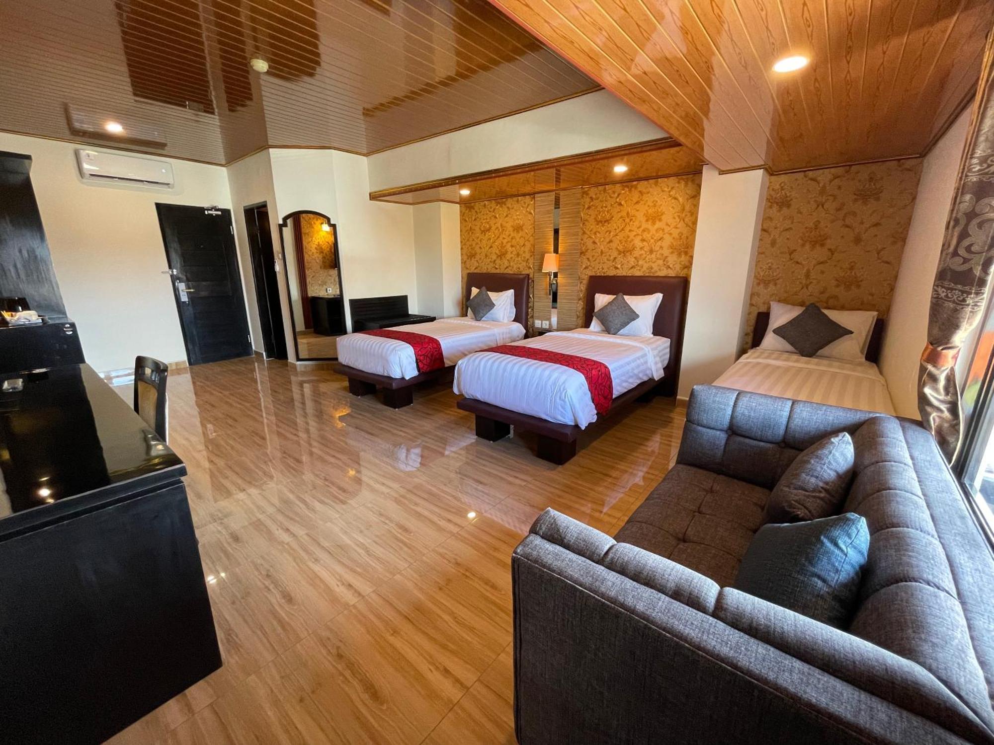 Hotel The Tandibayang &