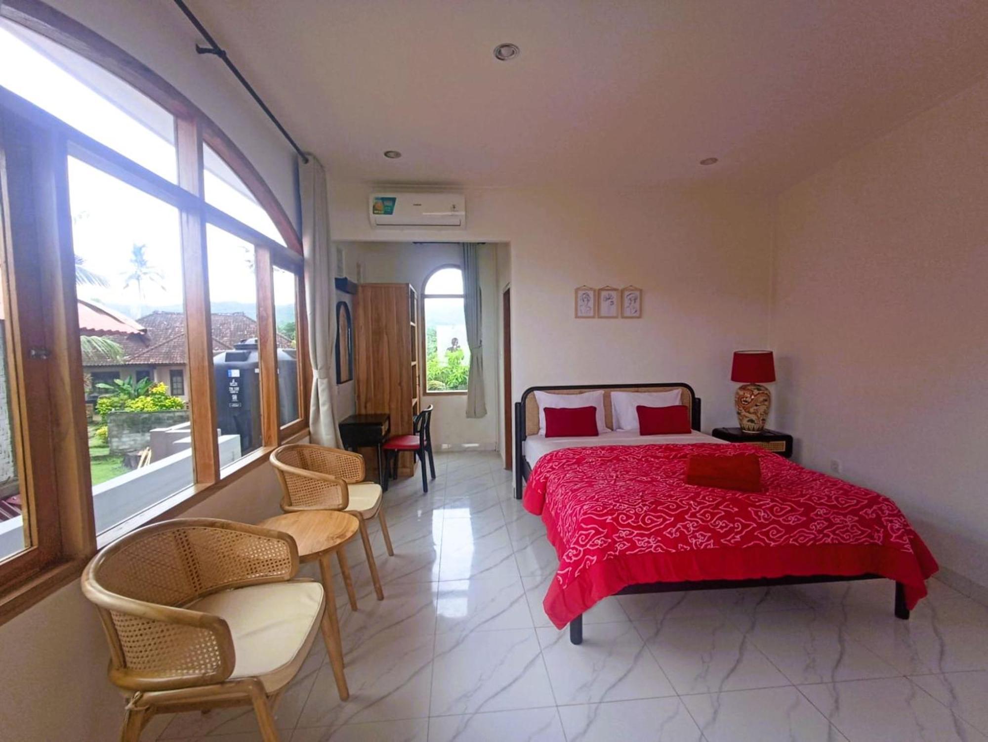 Pisces Balian Hotel 2*