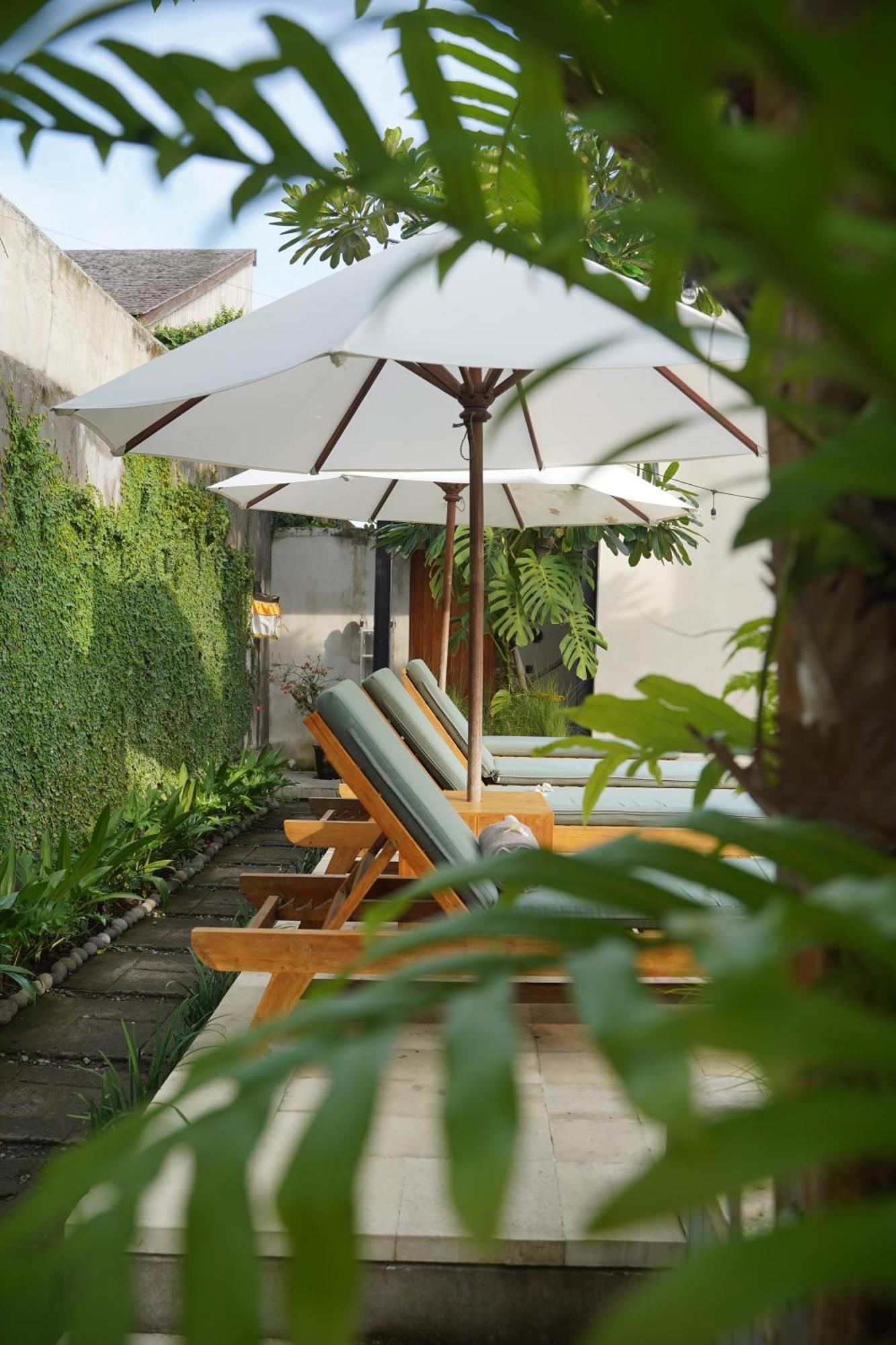 The Saren Hotel