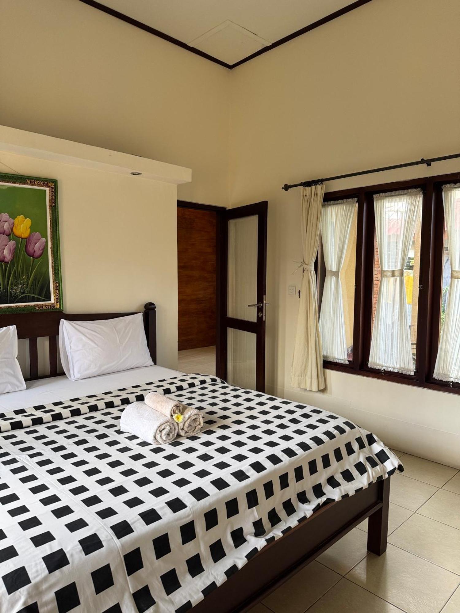 Wisma tamu Praschita Bali 2*