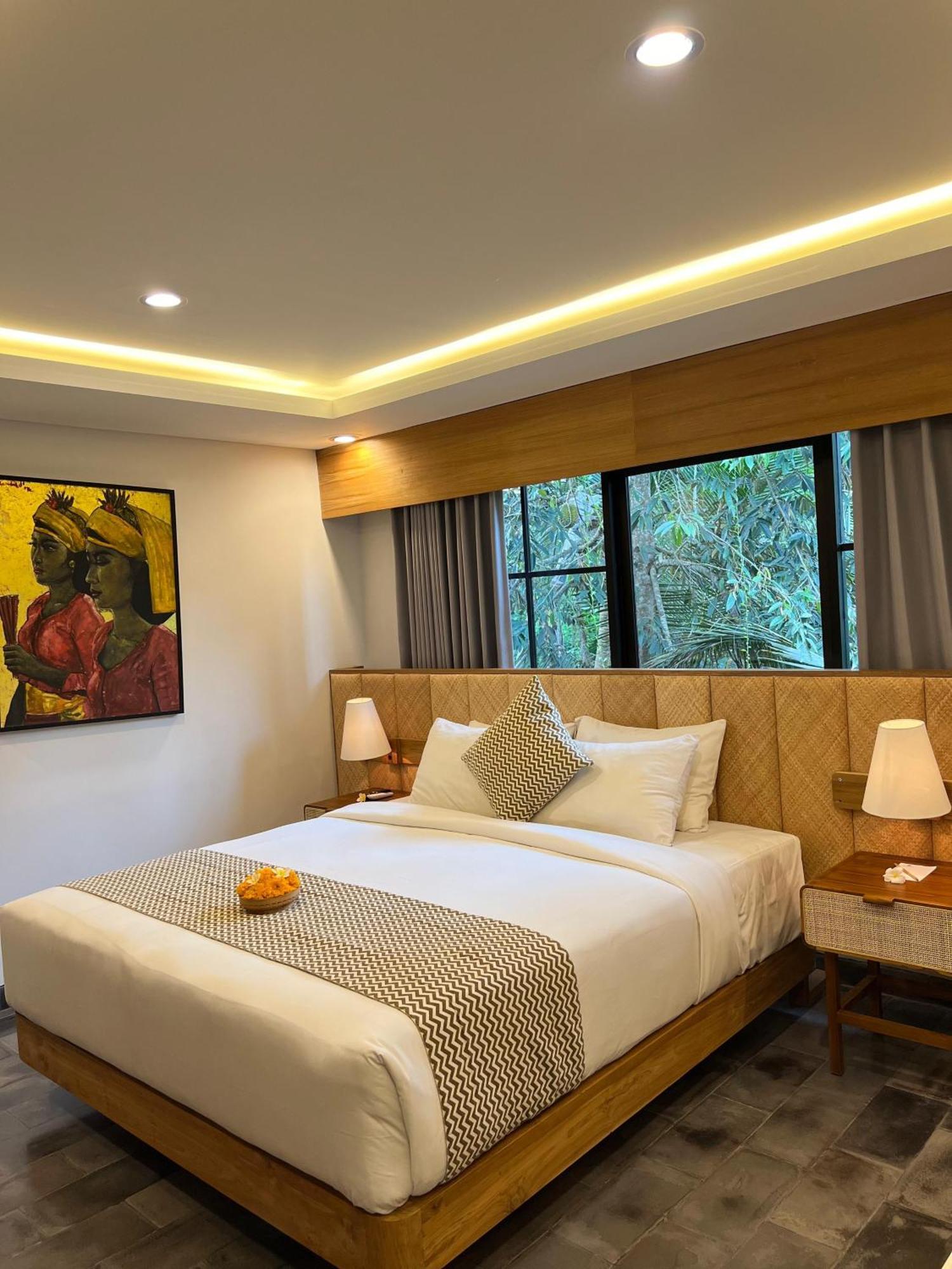 Resor Rumah Kayu 4*