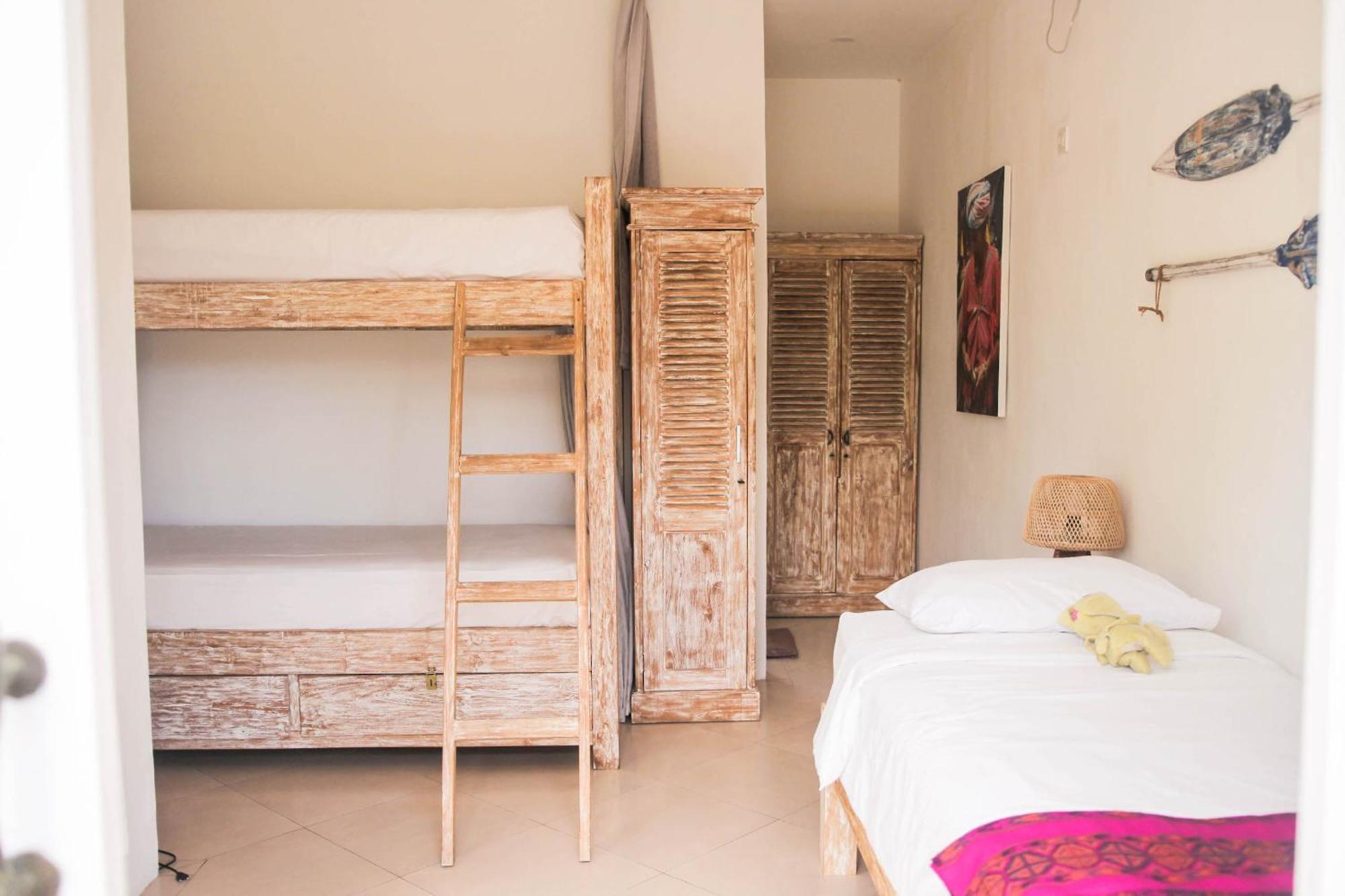 Hotel Surf Village