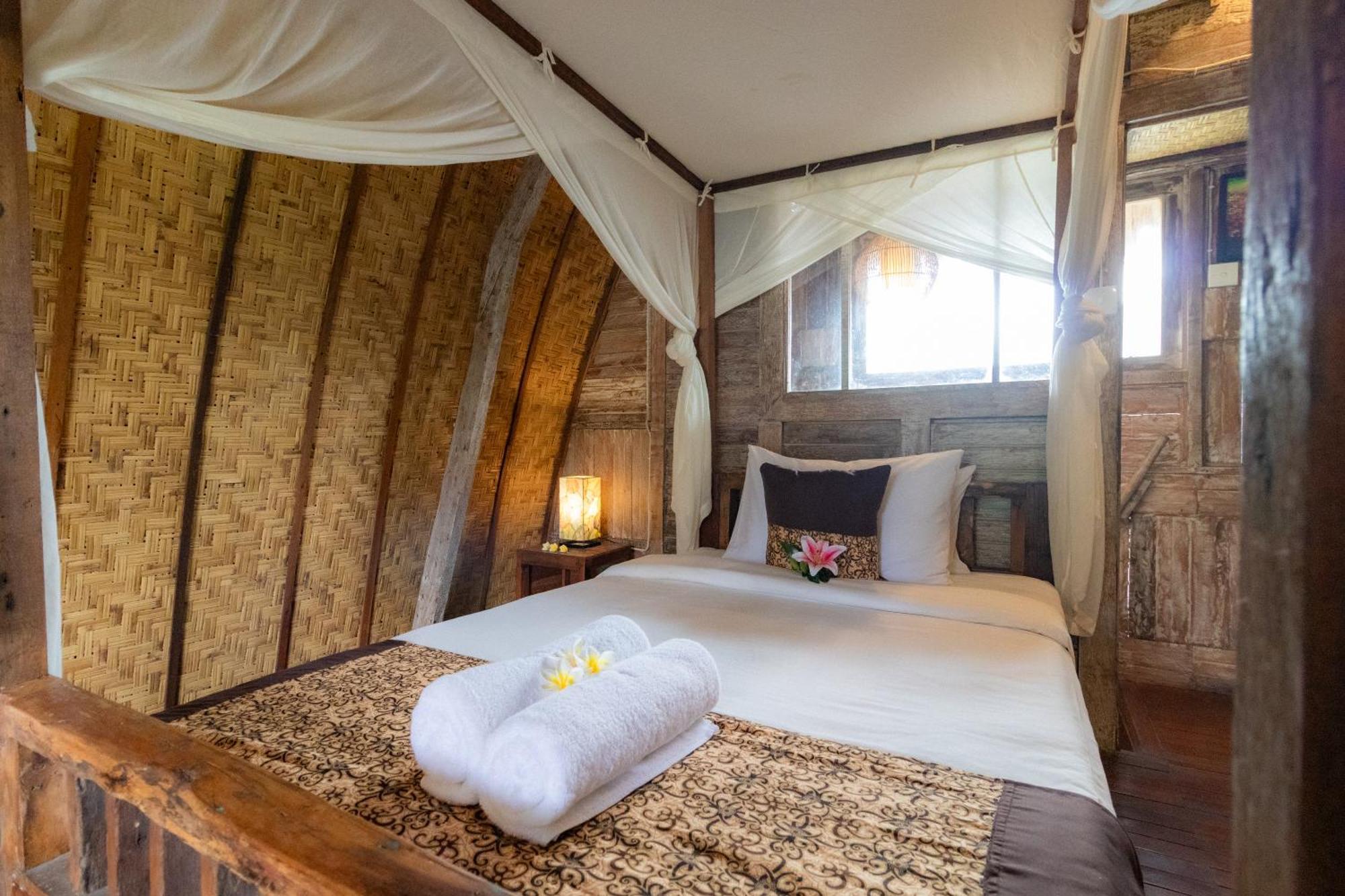 Royal Jj & Taman liburan 3*
