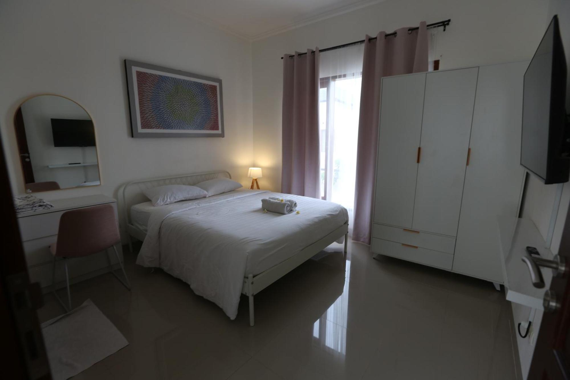 Queen By Walidwipa Paradise Hospitality Villa Seminyak (Bali)