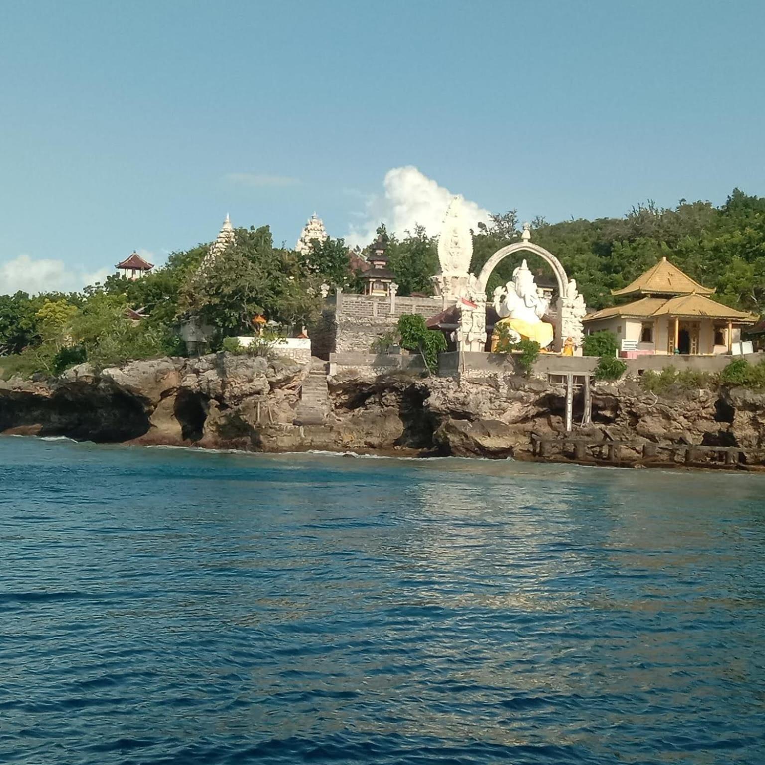 Umah Kayu 2-menjangan *