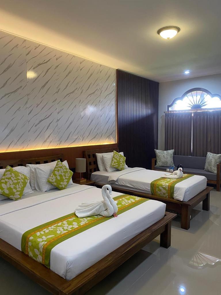 Three Brothers & Guest house Legian (Bali)