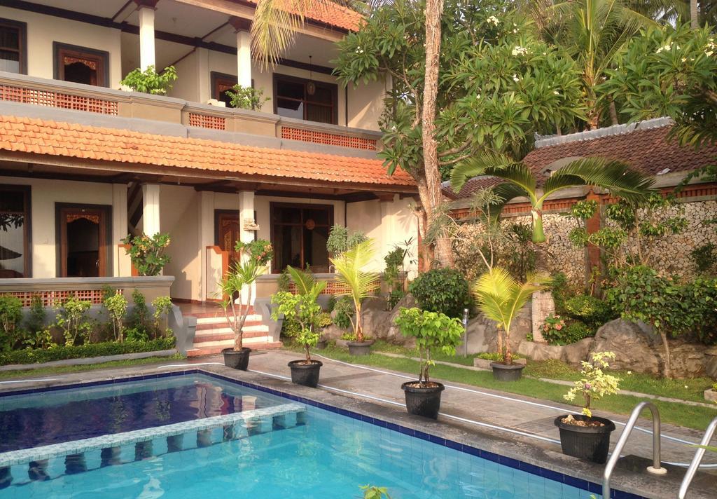 Dewa Bharata 3* Candi Dasa (Bali)