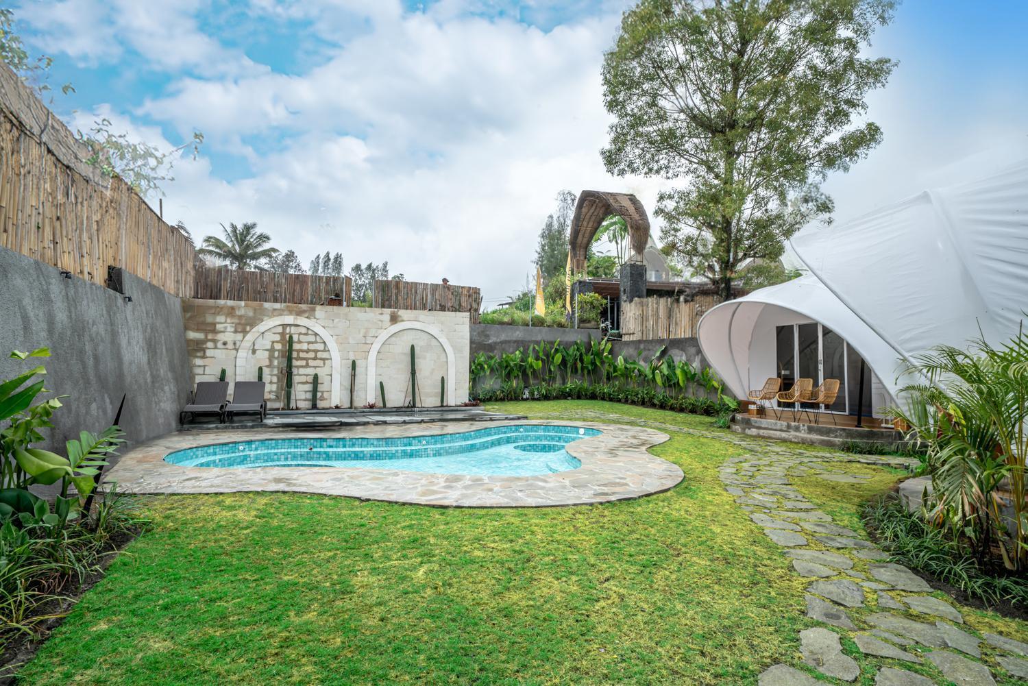 The Dewi Luxury Glamping And Natural Hotspring Luxury tent *