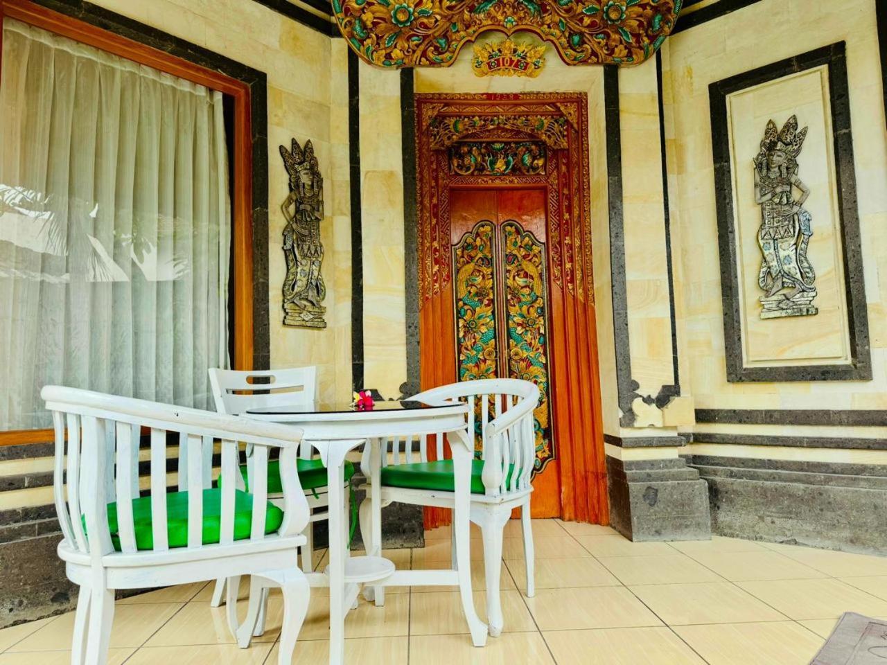 Geringsing 2* Candi Dasa (Bali)