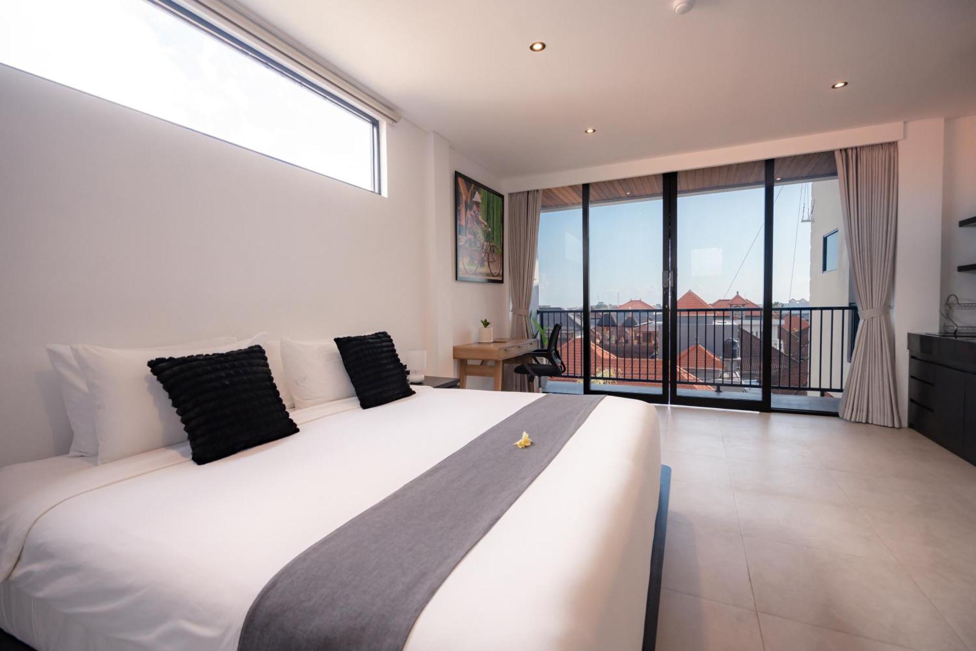 Aparthotel Onyx 5*
