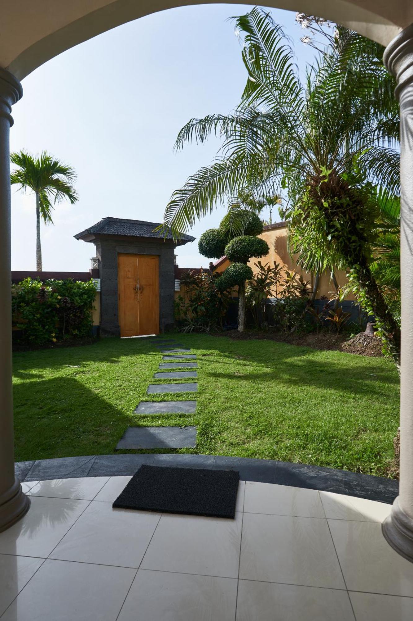 The Beverly Hills Bali Villa Jimbaran (Bali)