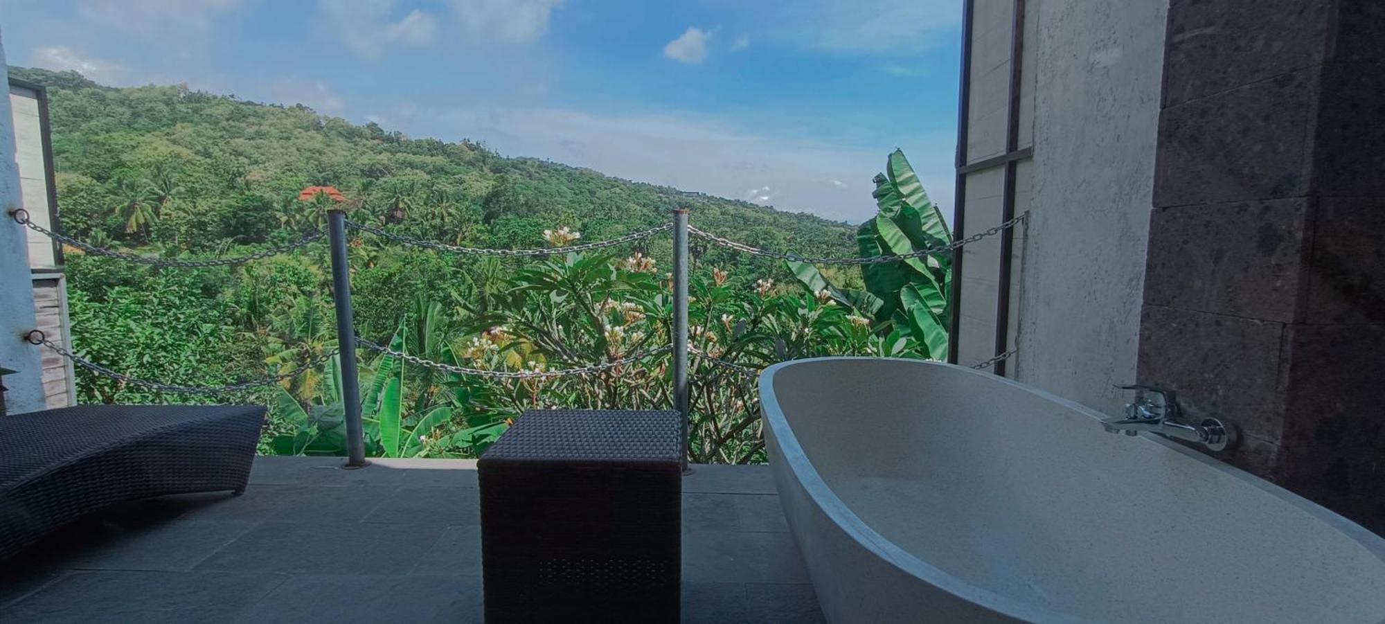 Abinawa Hill Bed & Breakfast Lovina (Bali)