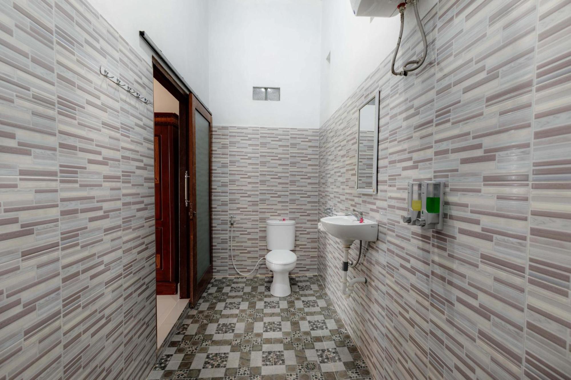Guest house Swan Batununggul