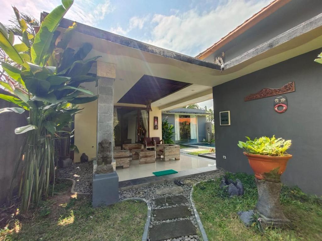 Asri Sari & By Samhita Bali * Ubud (Bali)