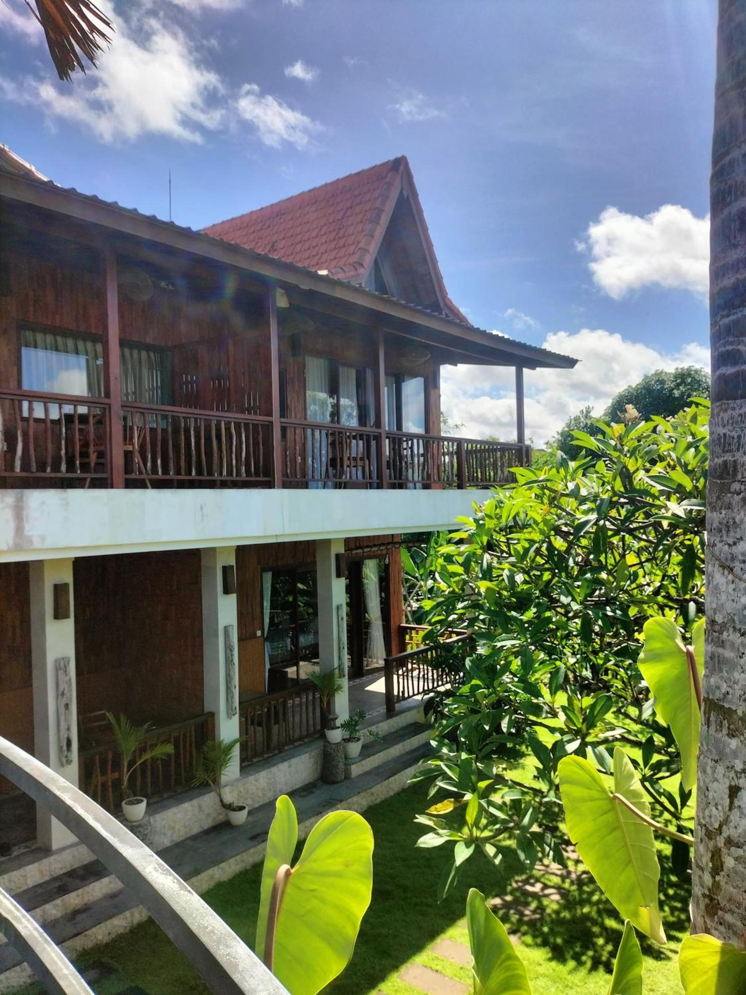 La Pan Nam Exotic And Bed & Breakfast
