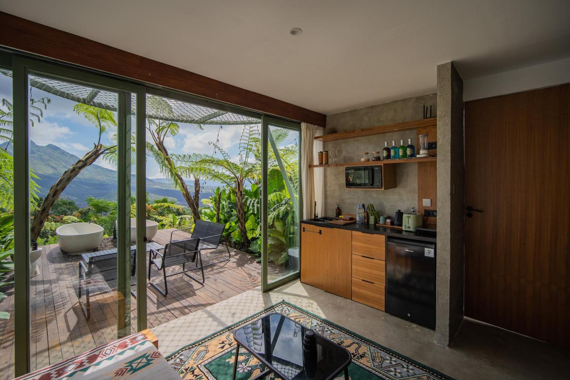 Black Wood 3* Kintamani (Bali)