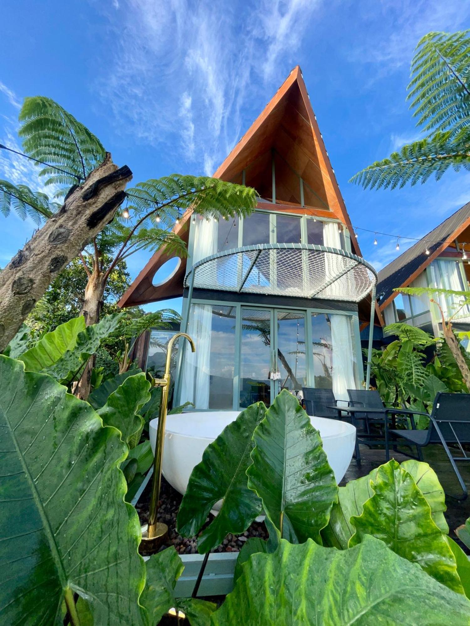 Black Wood Hotel Kintamani (Bali)