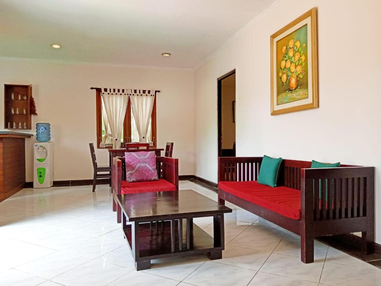 Villa Vantage Point *