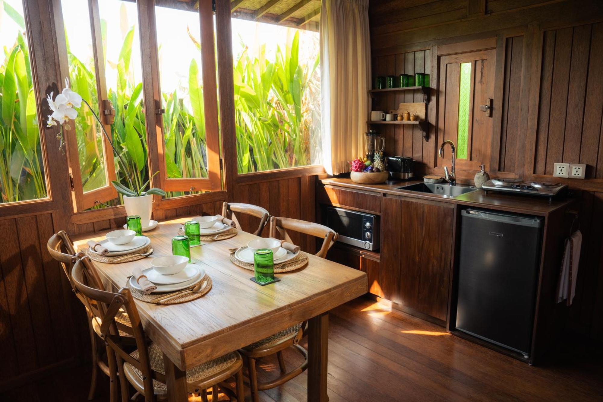 Resort Kayu Village
