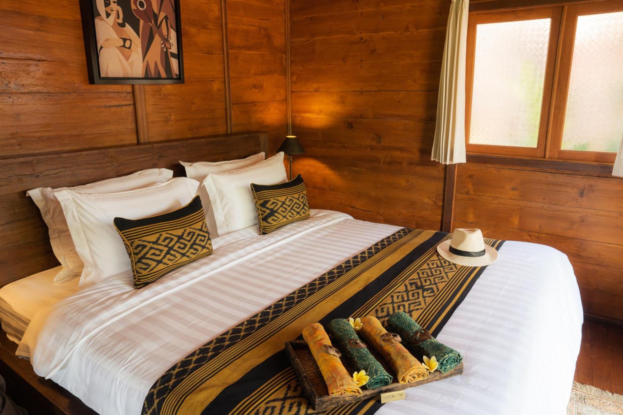 Resort Kayu Village
