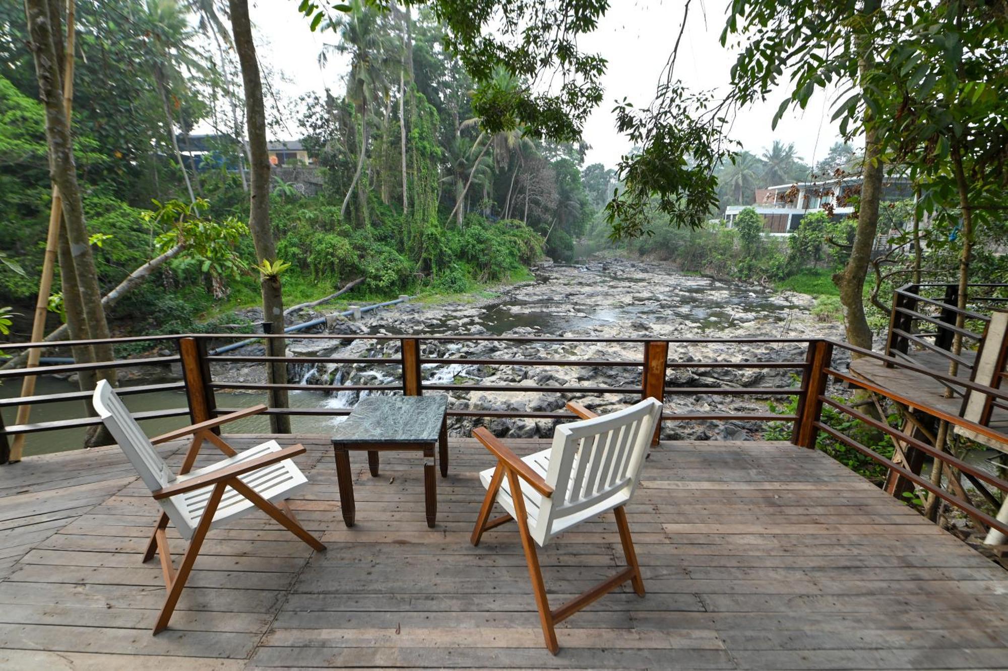 Tegal Campuhan Retreats Lodge *