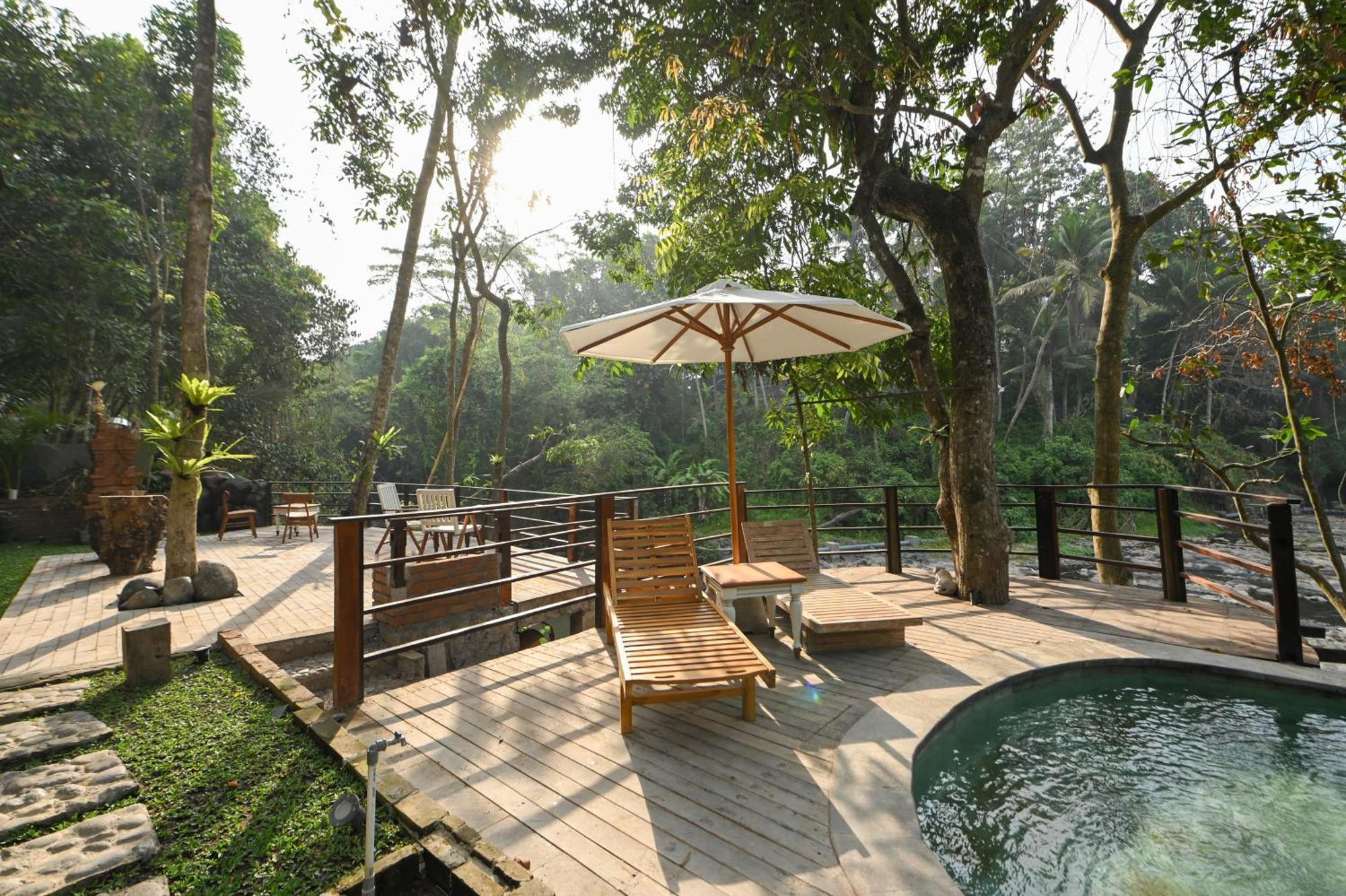 Lodge Tegal Campuhan Retreats Munggu
