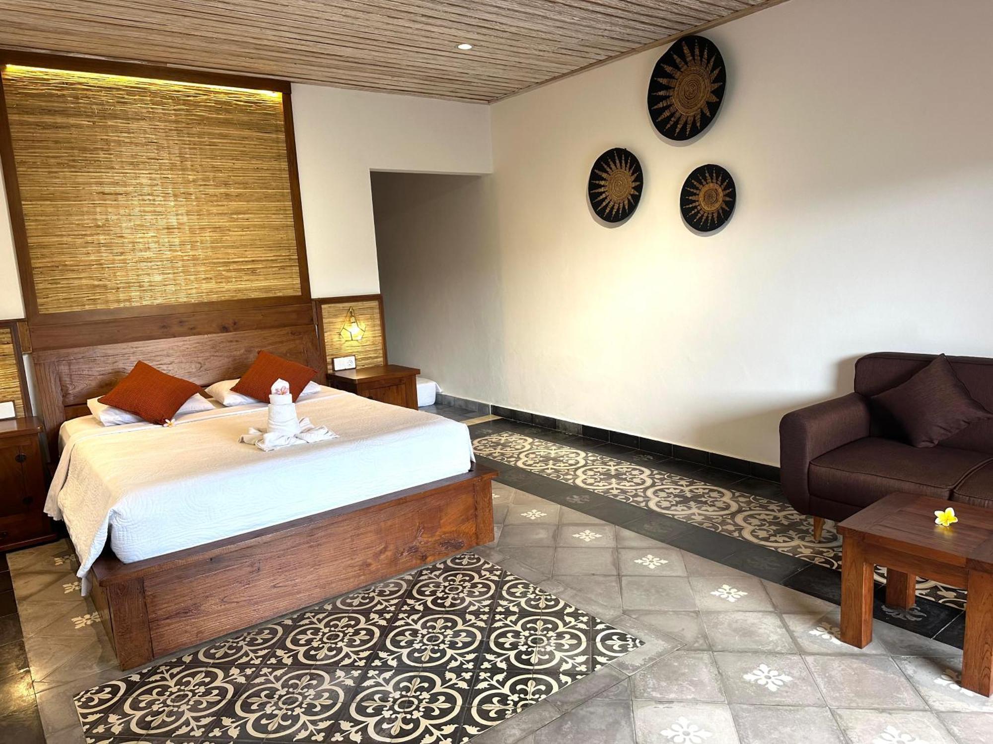 Guest house Karma Loka