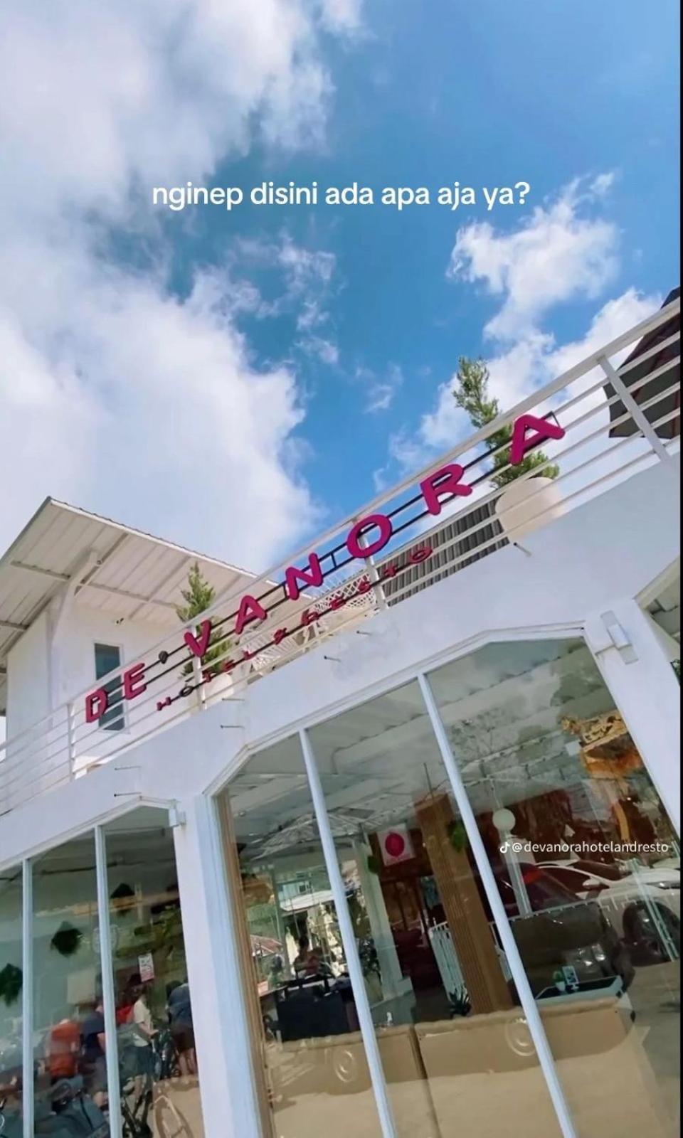 Devanora & Resto * Kintamani (Bali)