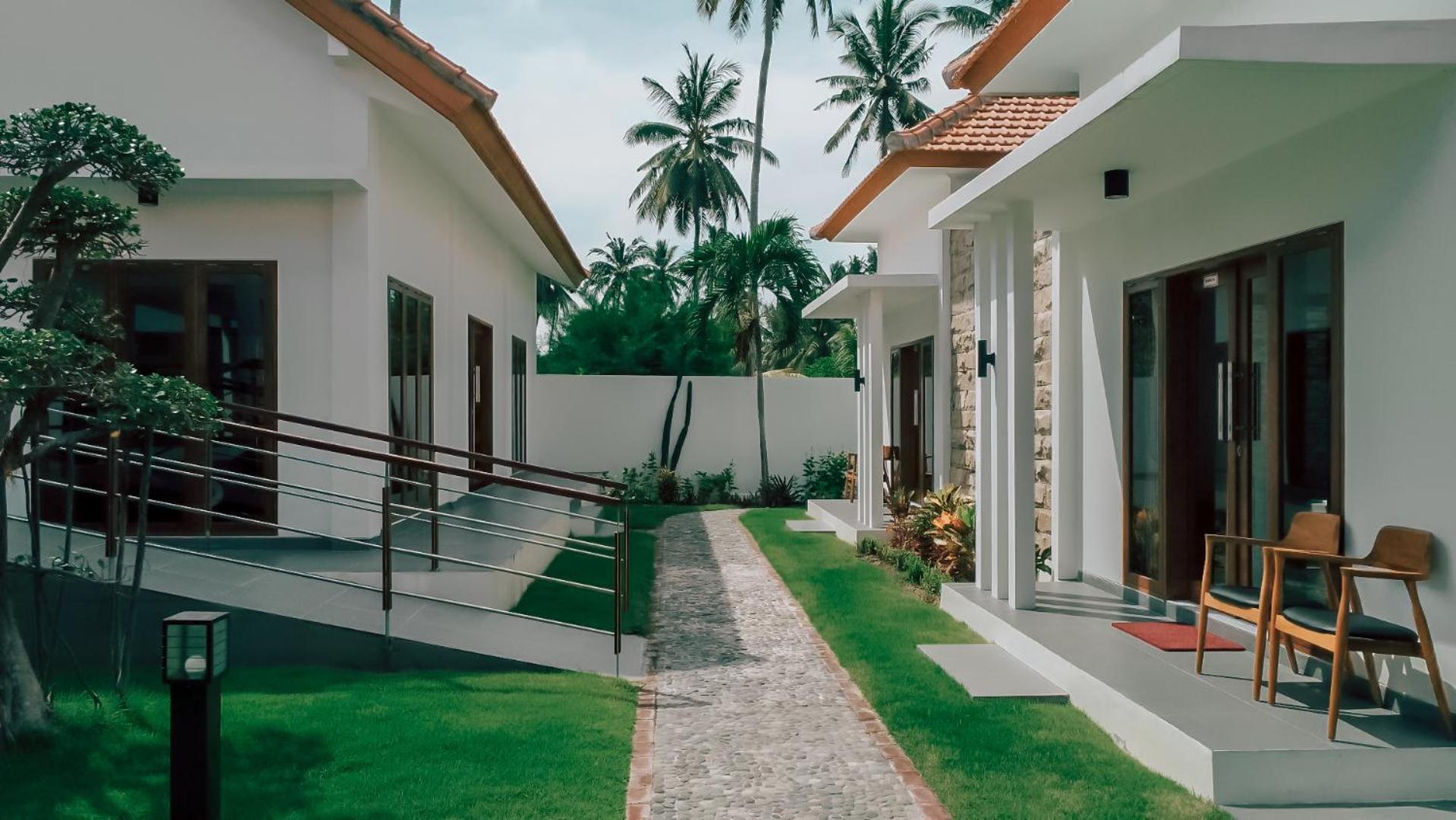 Rejuvenate And Restaurant Hotel *
