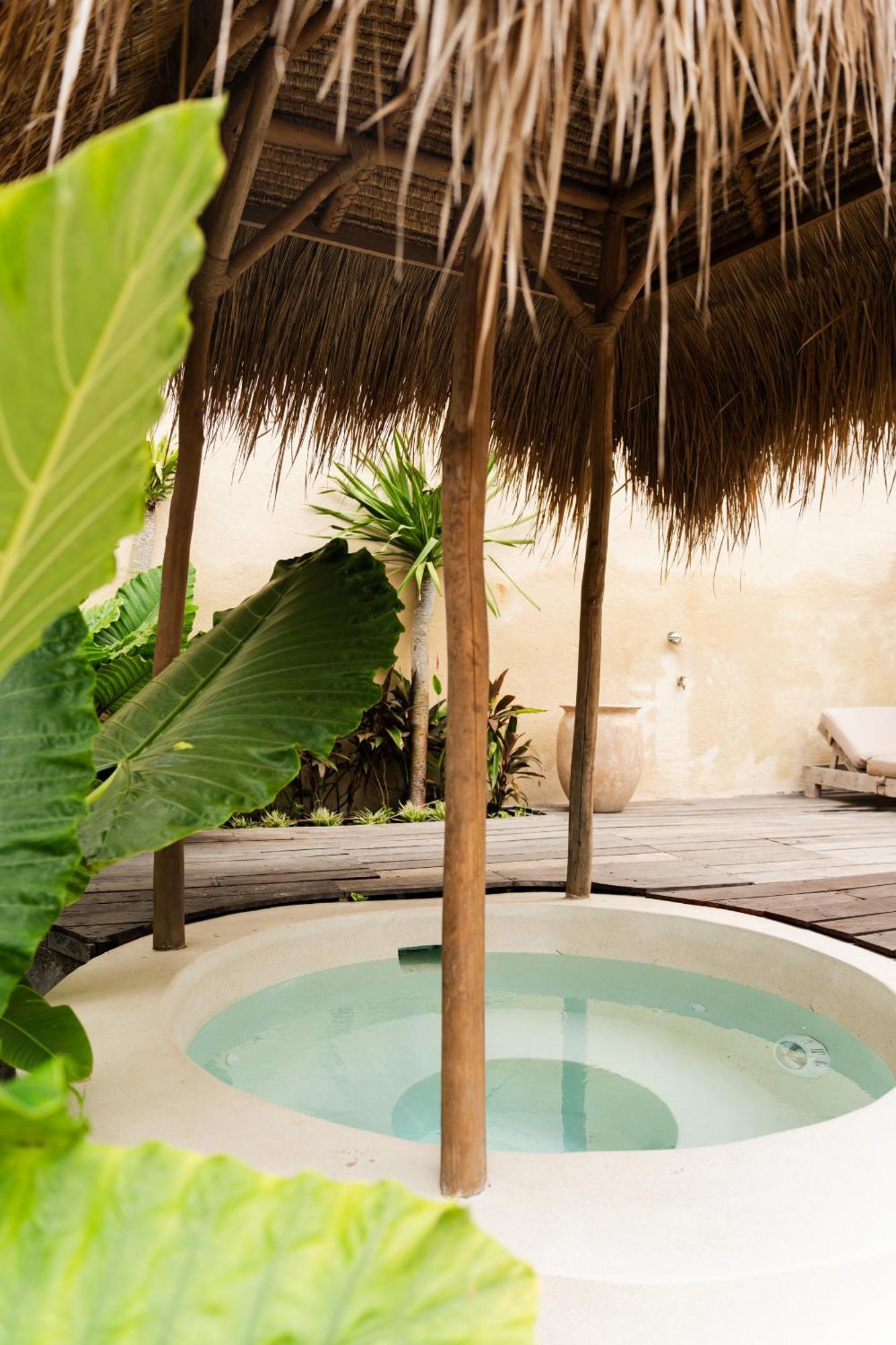 Lulu's Hotel Uluwatu (Bali)