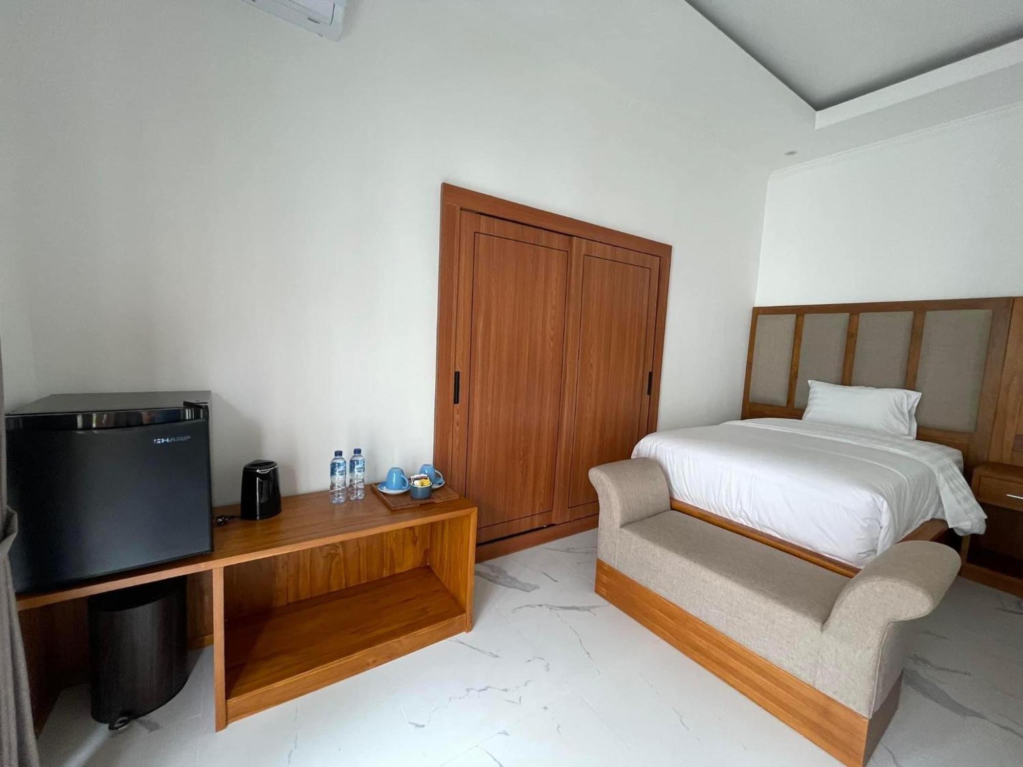 Rejuvenate And Restaurant Hotel