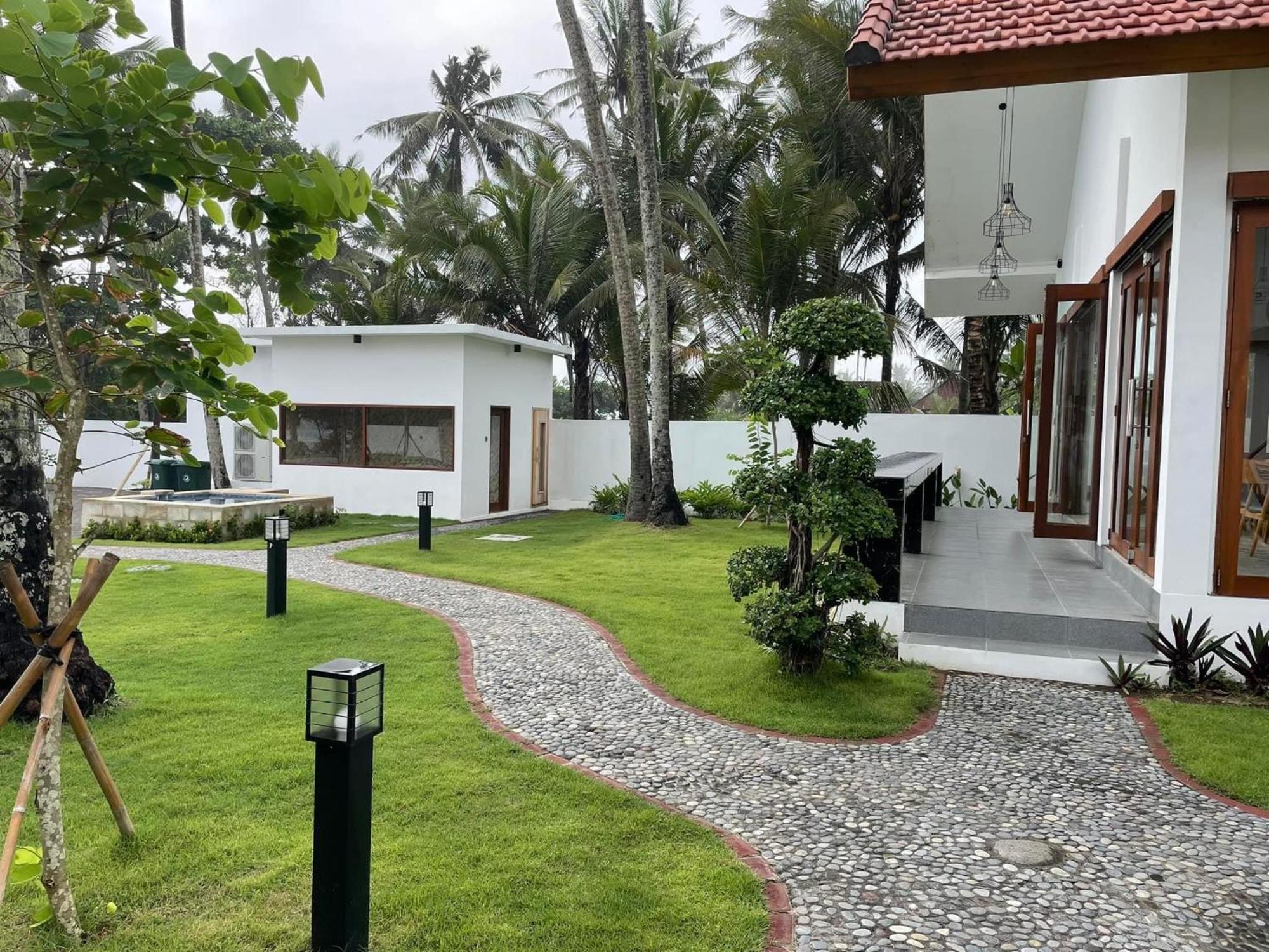 Hotel Rejuvenate And Restaurant