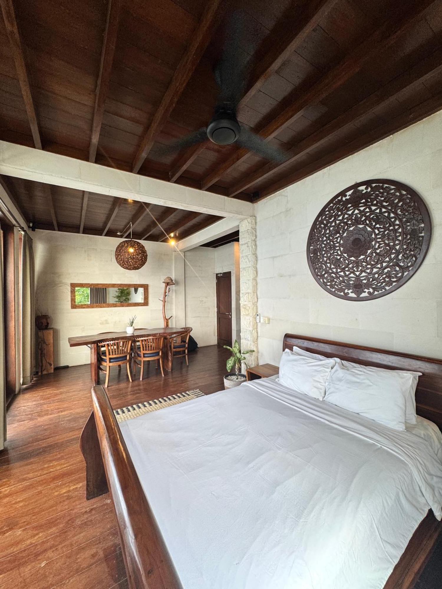 Bale Bingin Beachfront Guest house