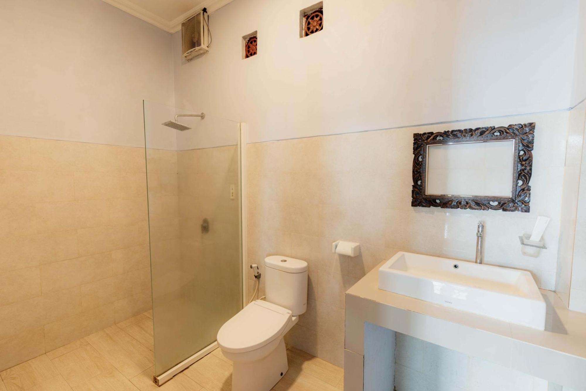 Barton Hotel 3*