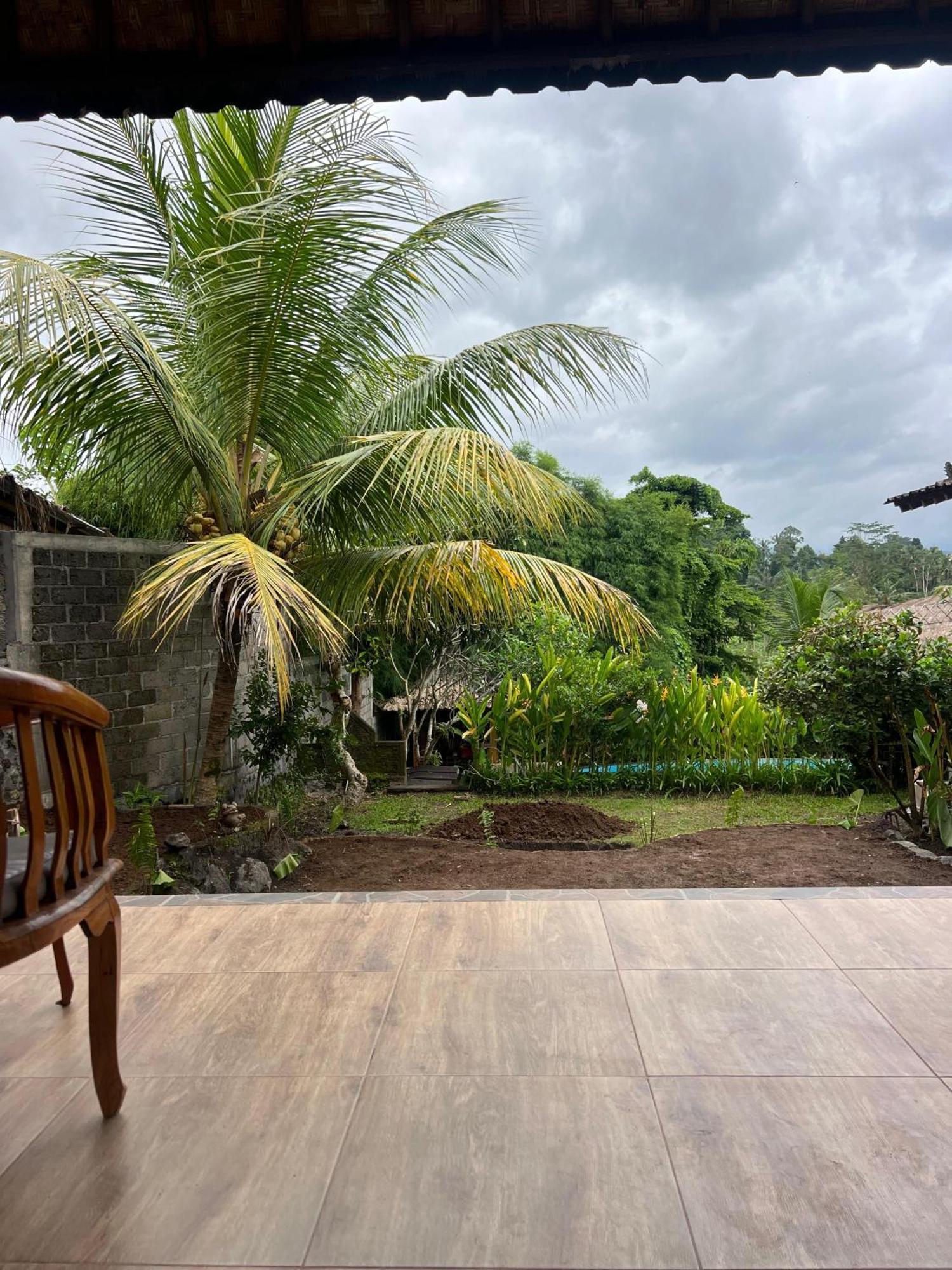 Giri Carik Sidemen (Bali)
