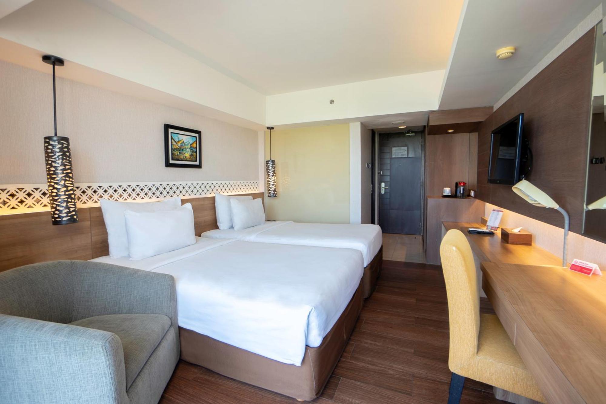 Ramada By Wyndham Bali Sunset Road Kuta Hotel 4*