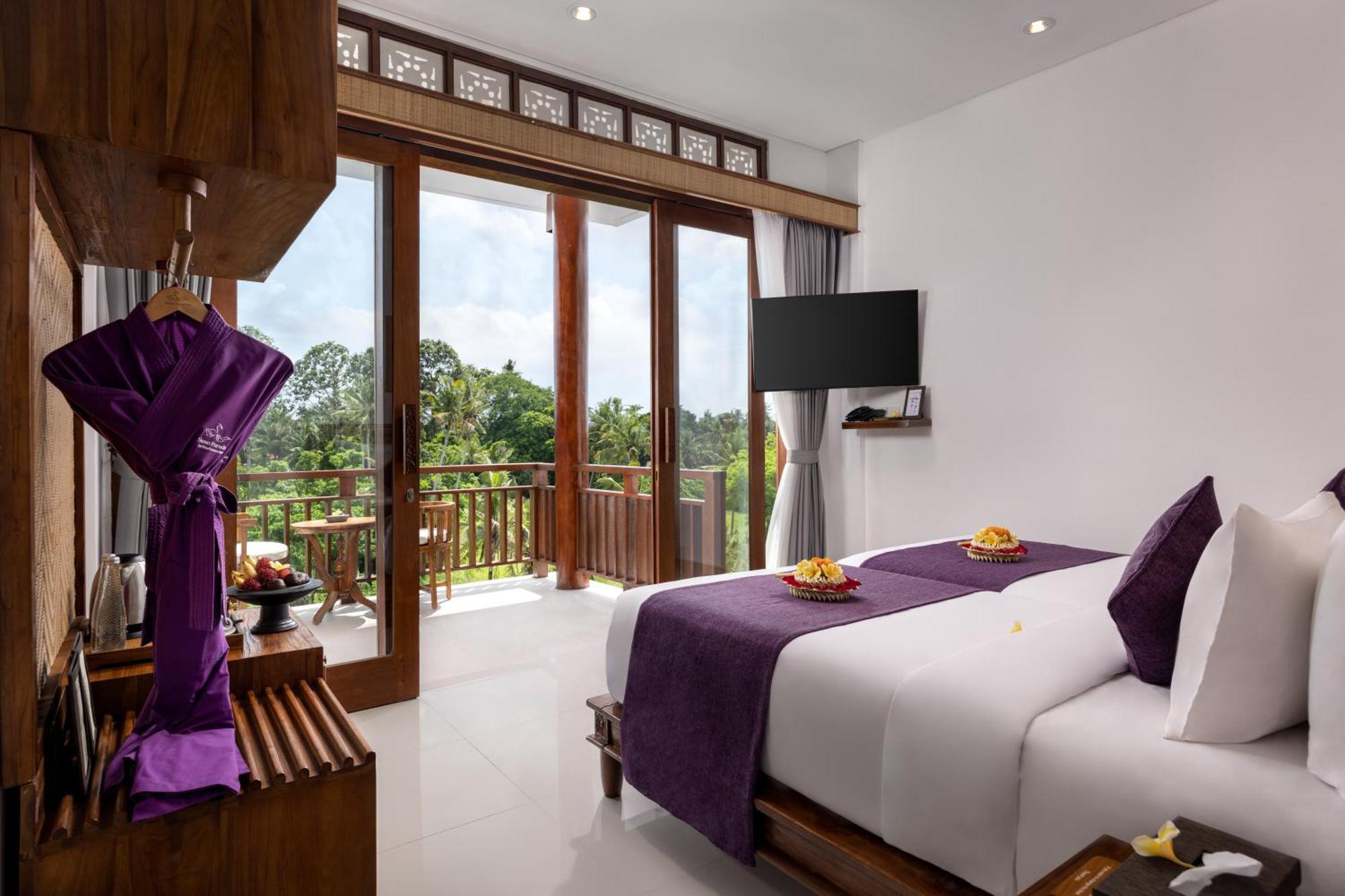 Resort Swan Paradise A Pramana Experience