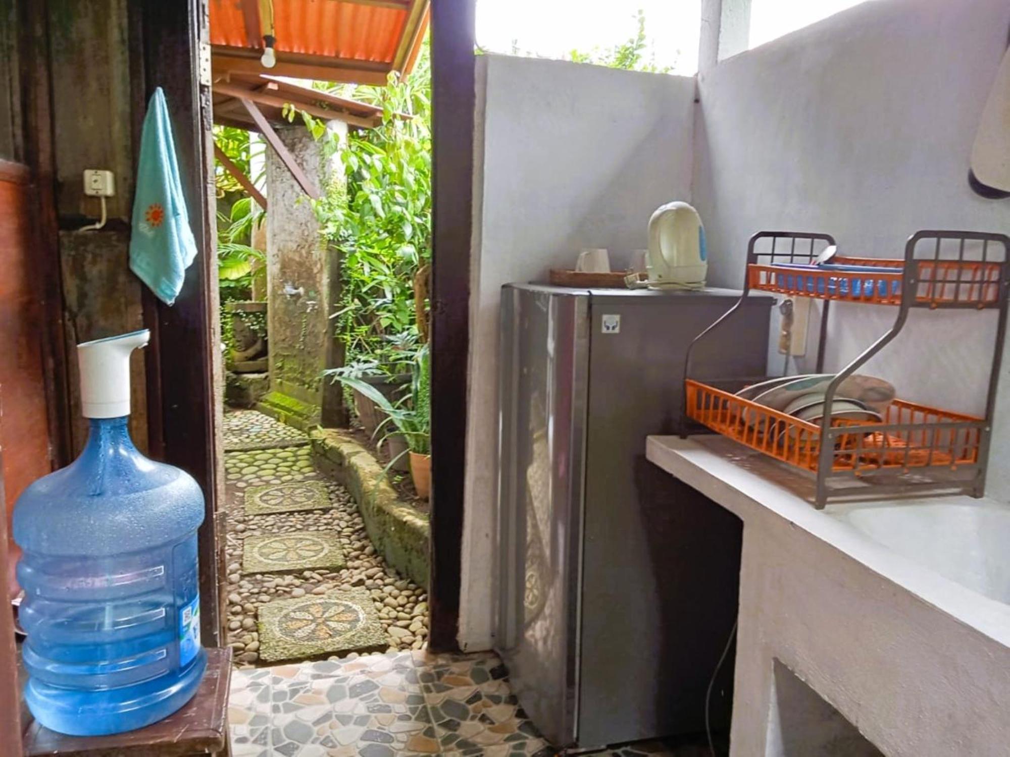 Pisces Balian Hotel 2*