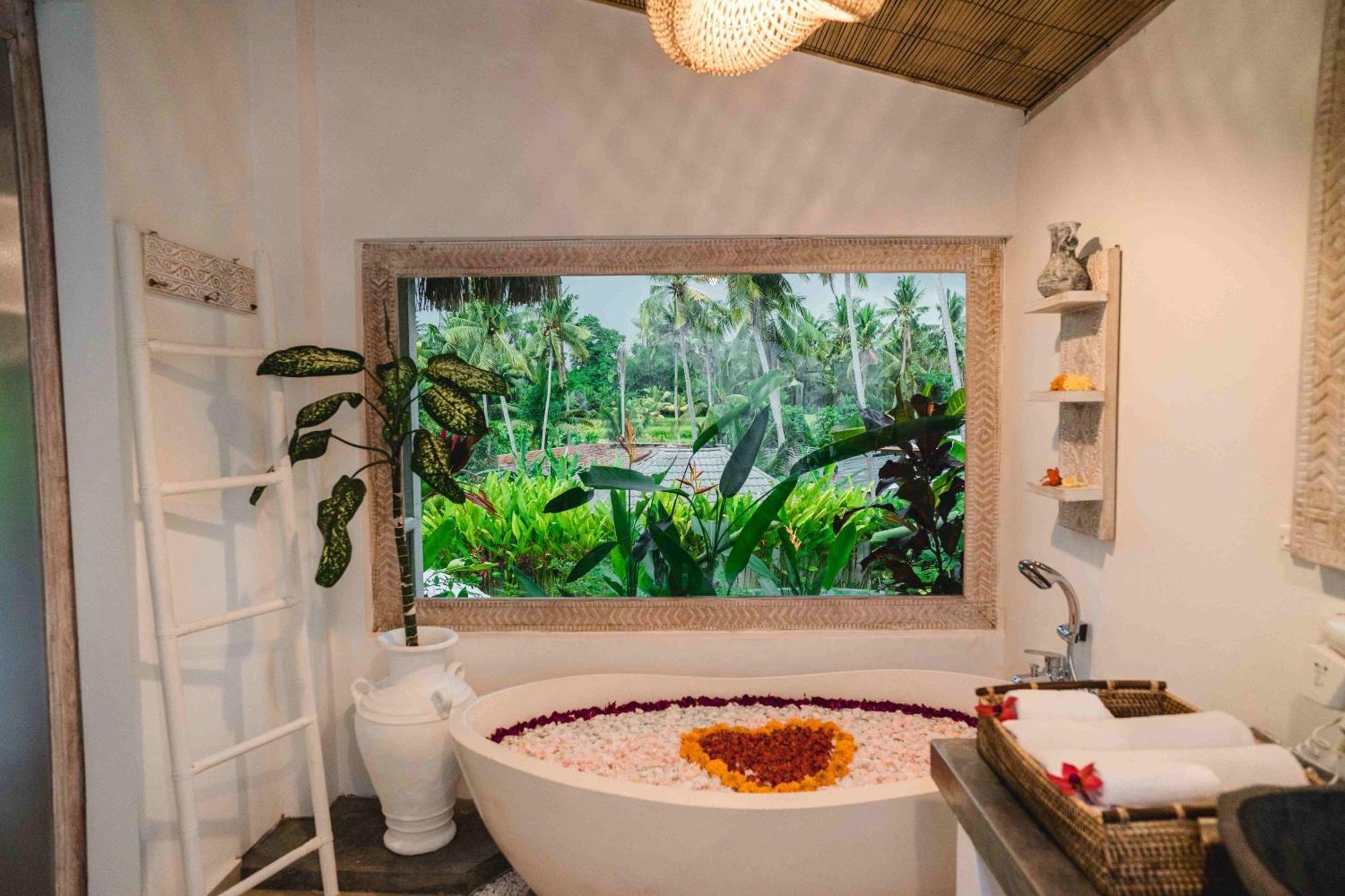 Hot Stone Club Hotel 4*