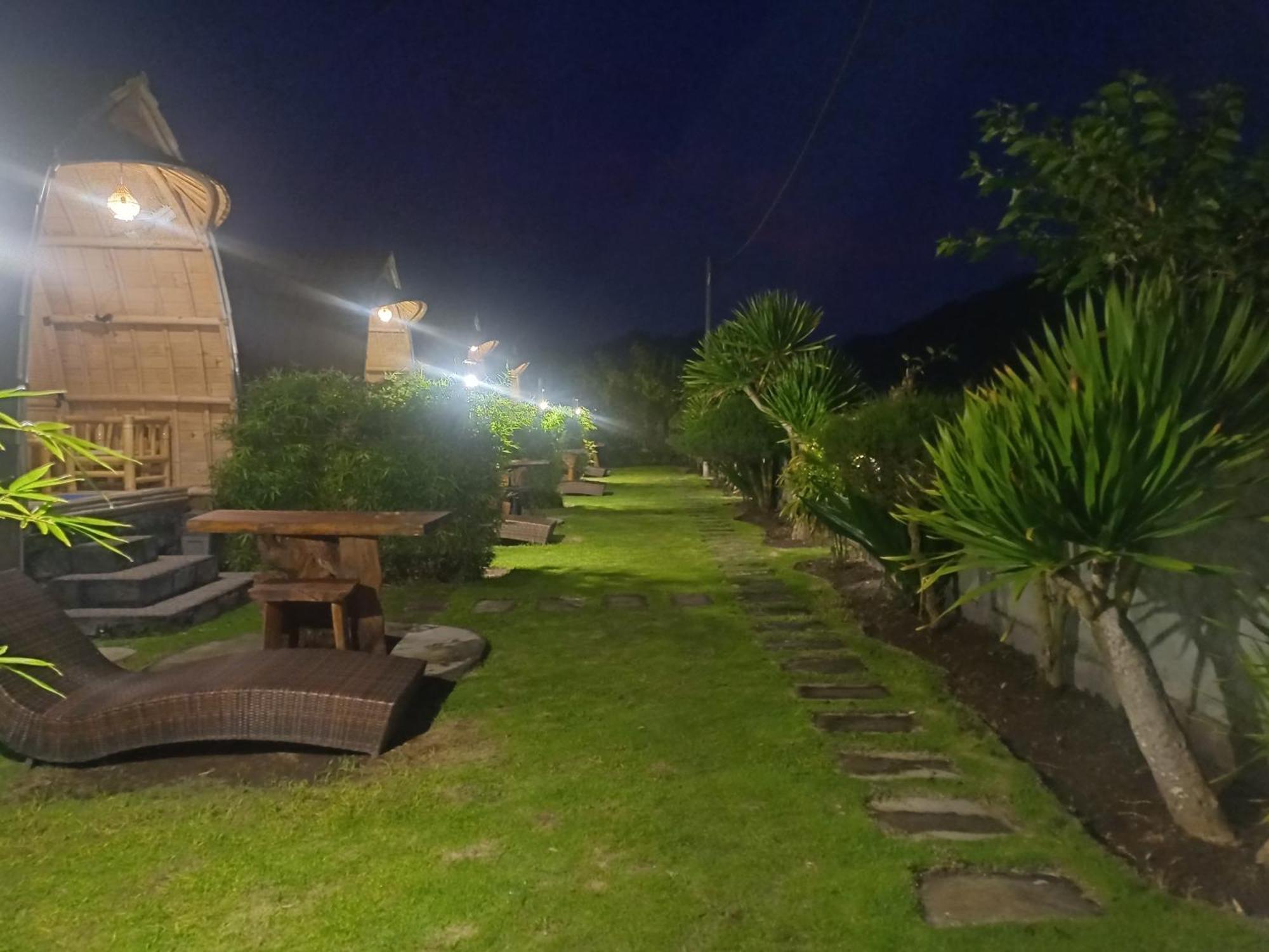 Tegal Bamboo & Private Hot Spring * Baturaja (Bali)