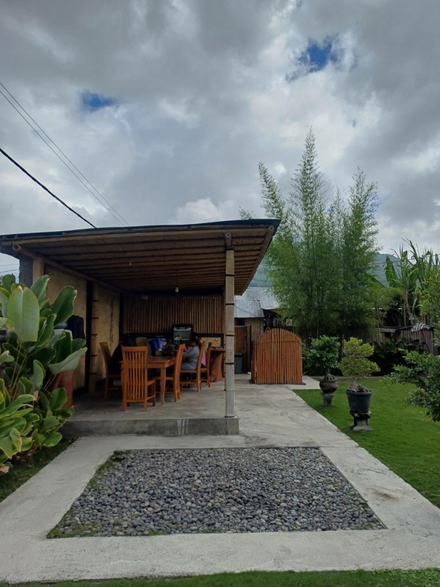 Tegal Bamboo & Private Hot Spring Baturaja (Bali)