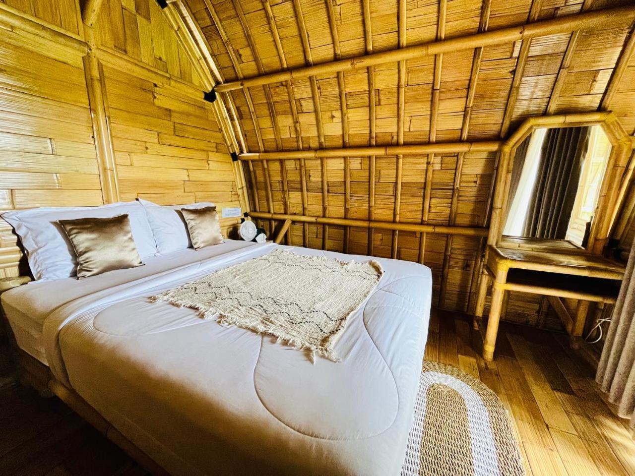 Tegal Bamboo & Private Hot Spring Lodge